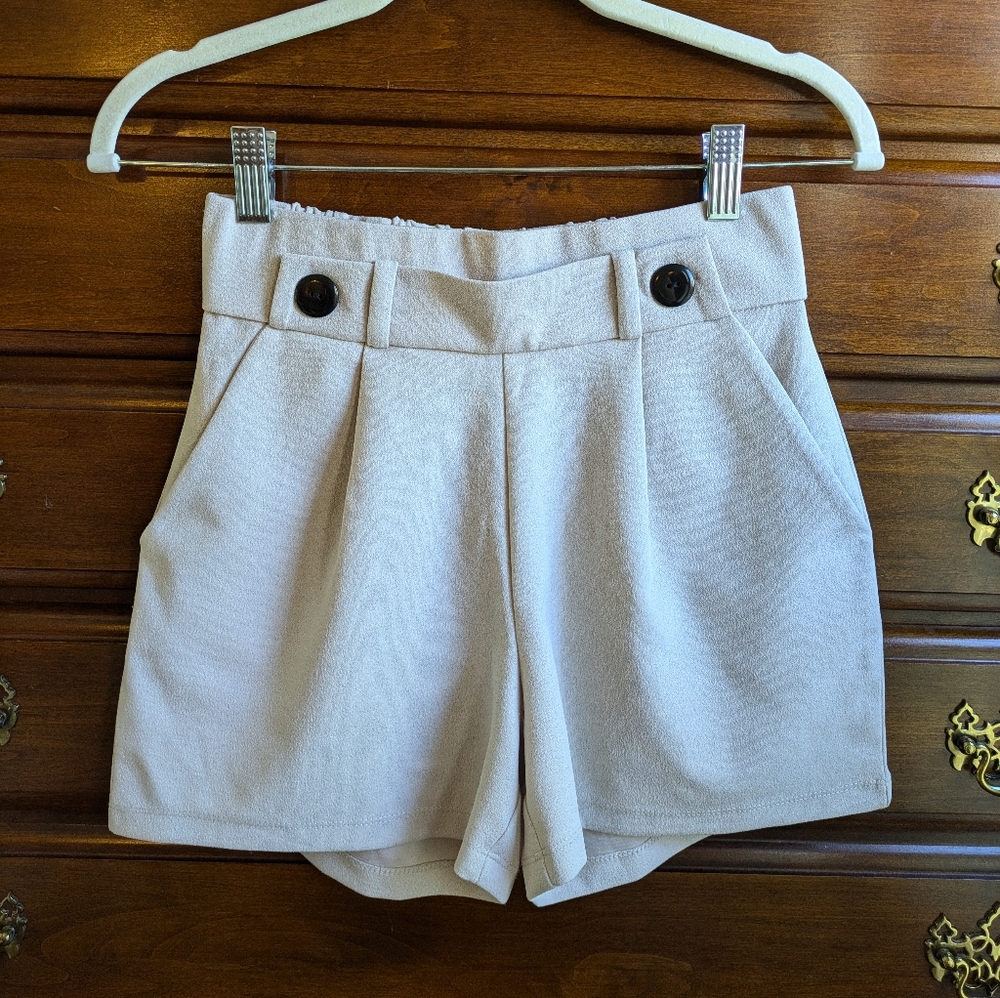Women's high waisted cream European shorts
